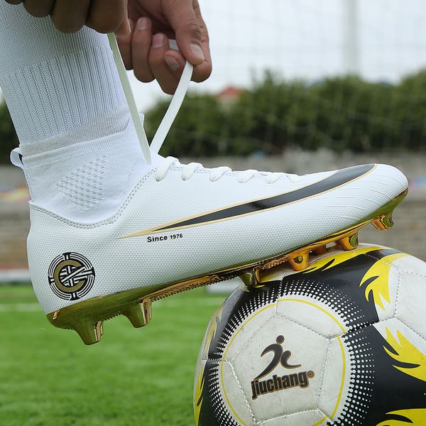 football shoes men professional sport sneakers man outdoor training botas fustal cleats children high ankle tennis soccer shoes
football shoes men professional sport sneakers man outdoor training botas fustal cleats children high ankle tennis soccer shoes