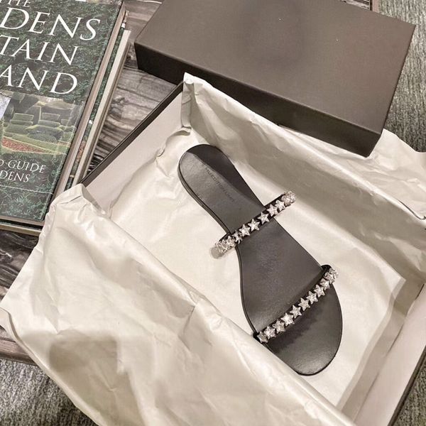 2021 new summer super fire chain flat star crystal diamond sandals and slippers female trend, Black
2021 new summer super fire chain flat star crystal diamond sandals and slippers female trend, Black