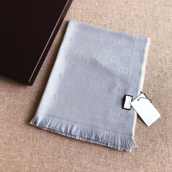 2021 fashion mens designer scarf 100% cashmere jacquard womens scarves double-sided color-blocking fringed edges size 180cmx48cm with gift b, Blue;gray
2021 fashion mens designer scarf 100% cashmere jacquard womens scarves double-sided color-blocking fringed edges size 180cmx48cm with gift b, Blue;gray