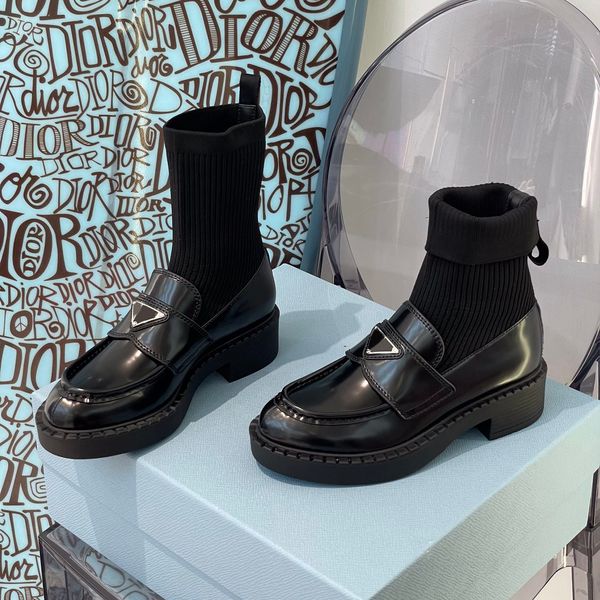 2021 the european and american wind luxury designer chelsea boots autumn winter round head slack mouth female large base contracted joker a1, Black
2021 the european and american wind luxury designer chelsea boots autumn winter round head slack mouth female large base contracted joker a1, Black