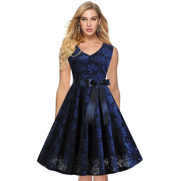 2021 new elegant vintage lace floral women summer flare skater a-line midi casual sleeveless lady party with belt 3dws, Black;gray
2021 new elegant vintage lace floral women summer flare skater a-line midi casual sleeveless lady party with belt 3dws, Black;gray