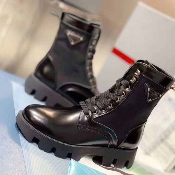 four colors women fashion autumn winter pine cake bottom boots cool is very any dress can be easily versatile light and comfortable, Black
four colors women fashion autumn winter pine cake bottom boots cool is very any dress can be easily versatile light and comfortable, Black