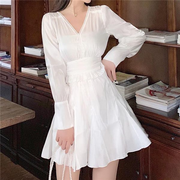 casual dresses plus big size women clothing 2021 spring summer korean flash silk v-neck french lace dress vintage high waist black white, Black;gray
casual dresses plus big size women clothing 2021 spring summer korean flash silk v-neck french lace dress vintage high waist black white, Black;gray