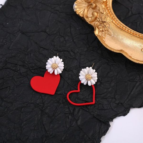 stud asymmetric small daisy prevent allergy earrings red love girl fashion heart-shaped tide ear jewelry, Golden;silver
stud asymmetric small daisy prevent allergy earrings red love girl fashion heart-shaped tide ear jewelry, Golden;silver