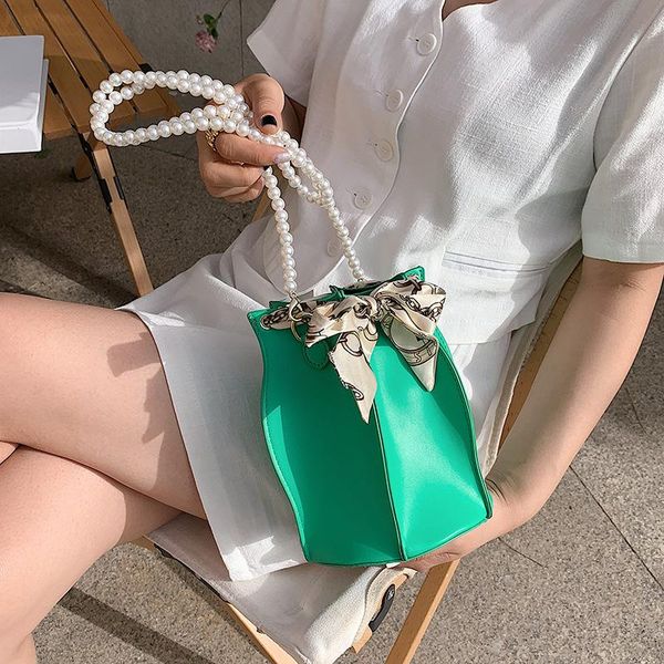 evening bags pearl chain tote 2021 summer quality pu leather bucket bag women's designer handbag small portable shoulder messenger
evening bags pearl chain tote 2021 summer quality pu leather bucket bag women's designer handbag small portable shoulder messenger