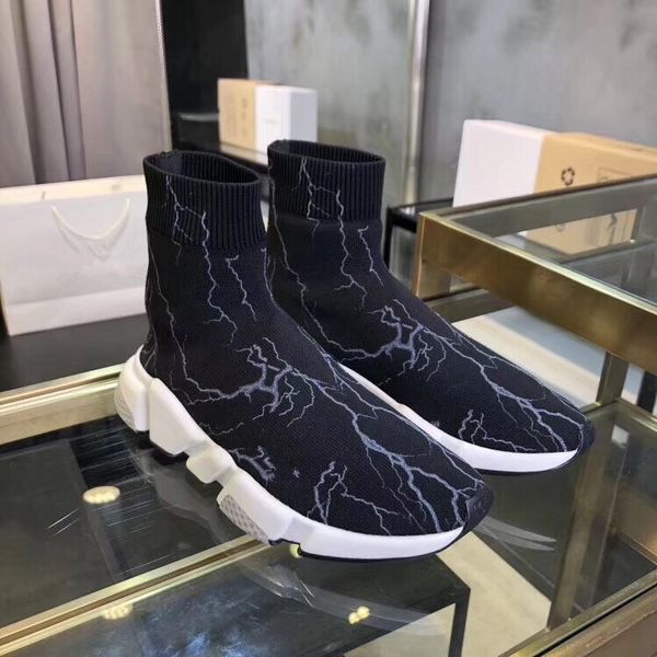 alexander 2021 platform casual shoes socks sneaker classic triple black white red fashion men women chaussures sport trainers 34-45, Red;white
alexander 2021 platform casual shoes socks sneaker classic triple black white red fashion men women chaussures sport trainers 34-45, Red;white