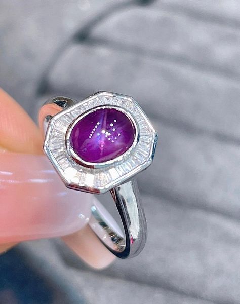 cluster rings lr solid 18k white gold 100% natural unheat star sapphire 1.55ct gemstones diamonds, Golden;silver
cluster rings lr solid 18k white gold 100% natural unheat star sapphire 1.55ct gemstones diamonds, Golden;silver