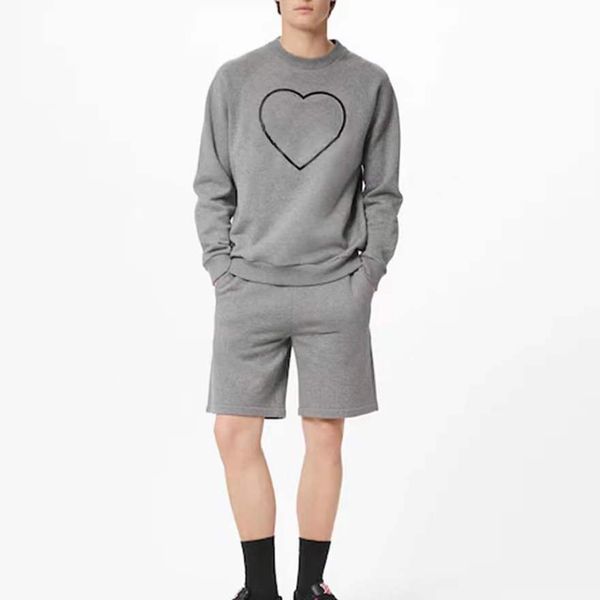 21fw 1v classic high end embroidery crewneck sweatshirt fashion solid pullover casual street autumn winter sweater men women sport long slee, Black
21fw 1v classic high end embroidery crewneck sweatshirt fashion solid pullover casual street autumn winter sweater men women sport long slee, Black