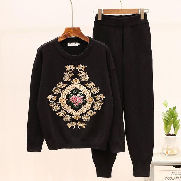women's two piece pants fashion diamond beading flowers knit suits female heavy industry embroidery woolen sweater + pieces sets f178, White
women's two piece pants fashion diamond beading flowers knit suits female heavy industry embroidery woolen sweater + pieces sets f178, White