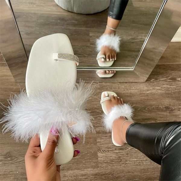 slippers large-size flat-bottomed women's outdoor fashionable casual slides flip flops feather decoration colorful beach mujer, Black
slippers large-size flat-bottomed women's outdoor fashionable casual slides flip flops feather decoration colorful beach mujer, Black