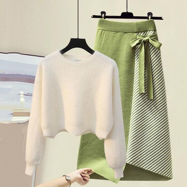 2021 new autumn winter women soft warm knitted two pieces suit female pullover sweater and high waist a-line skirt 2 piece set n298pzys, Black;gray
2021 new autumn winter women soft warm knitted two pieces suit female pullover sweater and high waist a-line skirt 2 piece set n298pzys, Black;gray