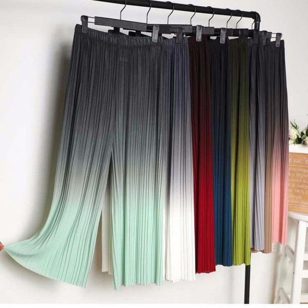 women's pants & capris female summer ice silk gradient color wide leg pleated nine points large size high waist drape skirt straight be, Black;white
women's pants & capris female summer ice silk gradient color wide leg pleated nine points large size high waist drape skirt straight be, Black;white