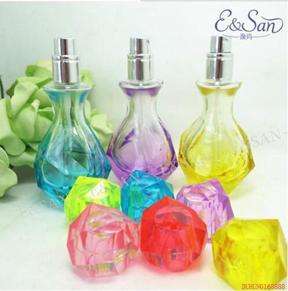 30ml diamond multi-faceted spray glass perfume spray packaging cosmetics bottles 8974#
30ml diamond multi-faceted spray glass perfume spray packaging cosmetics bottles 8974#