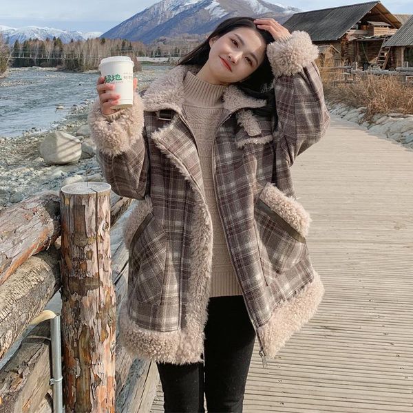 women's jackets lamb wool plaid cotton padded jacket female 2021 winter high-end korean tooling high sense, Black;brown
women's jackets lamb wool plaid cotton padded jacket female 2021 winter high-end korean tooling high sense, Black;brown
