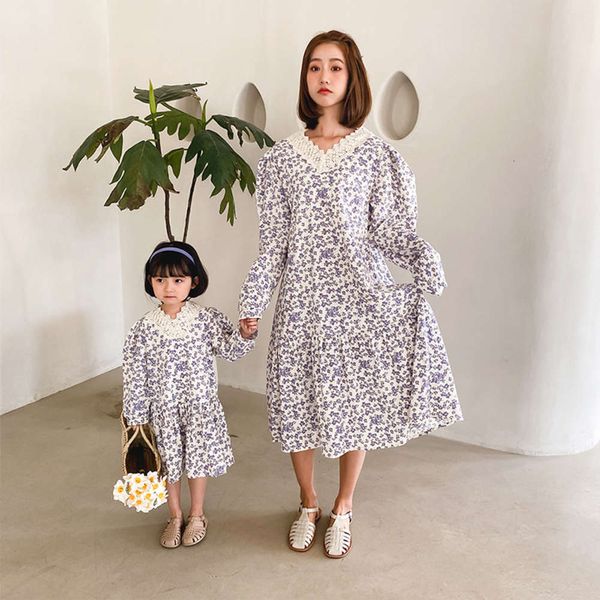 new parent child chiffon 2021 spring korean children's clothing daughter flower mother women's drs net red foreign sle, Blue
new parent child chiffon 2021 spring korean children's clothing daughter flower mother women's drs net red foreign sle, Blue