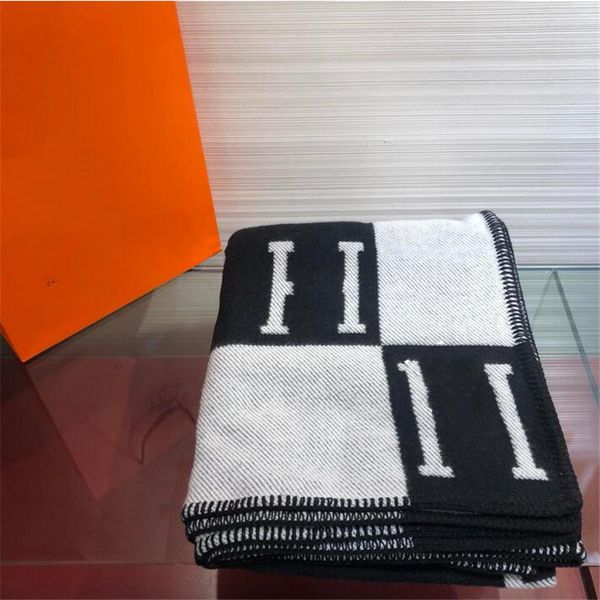 cashmere blanket shawls fashion luxury sofa air conditioning quilt warm wool shawl brand scarves for men and women 165*135 cm, Blue;gray
cashmere blanket shawls fashion luxury sofa air conditioning quilt warm wool shawl brand scarves for men and women 165*135 cm, Blue;gray