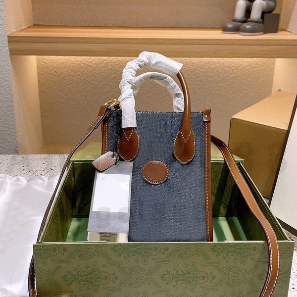 mobile phone bags luxury designer brand fashion shoulder handbags women chains letter purse bag wallet cossbody metallic printing mini all m
mobile phone bags luxury designer brand fashion shoulder handbags women chains letter purse bag wallet cossbody metallic printing mini all m