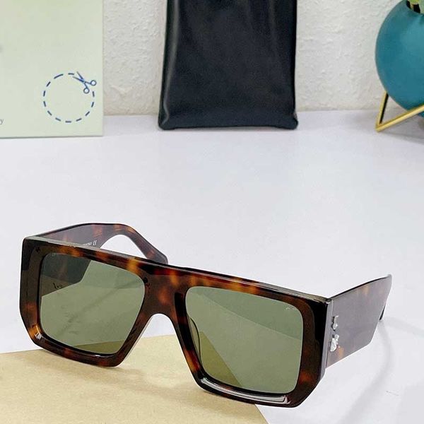 off mens and womens sunglasses travel fashion wild atmosphere golden classic glasses plate large frame with white designer high-end quality, White;black
off mens and womens sunglasses travel fashion wild atmosphere golden classic glasses plate large frame with white designer high-end quality, White;black