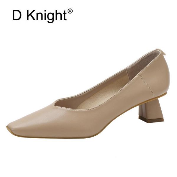 v-mouth square toe thick-heeled single pumps women shoes soft leather 2021 england style grandma shoes mid-heel women pumps, Black
v-mouth square toe thick-heeled single pumps women shoes soft leather 2021 england style grandma shoes mid-heel women pumps, Black