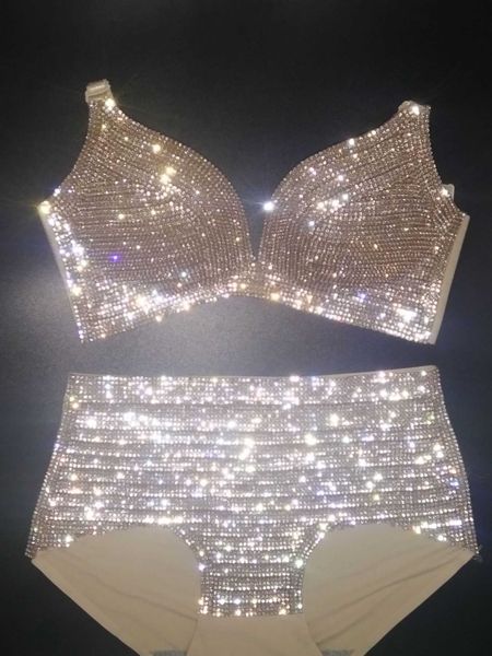 swimwear 2021 latest luxurious crystals beads women summer beach shinning swimsuits two pieces gliiter night out club bkini, White;black
swimwear 2021 latest luxurious crystals beads women summer beach shinning swimsuits two pieces gliiter night out club bkini, White;black
