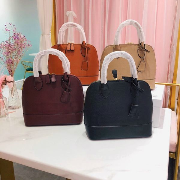 handbag designer handbags women luxurys designers bags 2021 crossbody bag zhouzhoubao123 purse wallet hands shell genuine
handbag designer handbags women luxurys designers bags 2021 crossbody bag zhouzhoubao123 purse wallet hands shell genuine