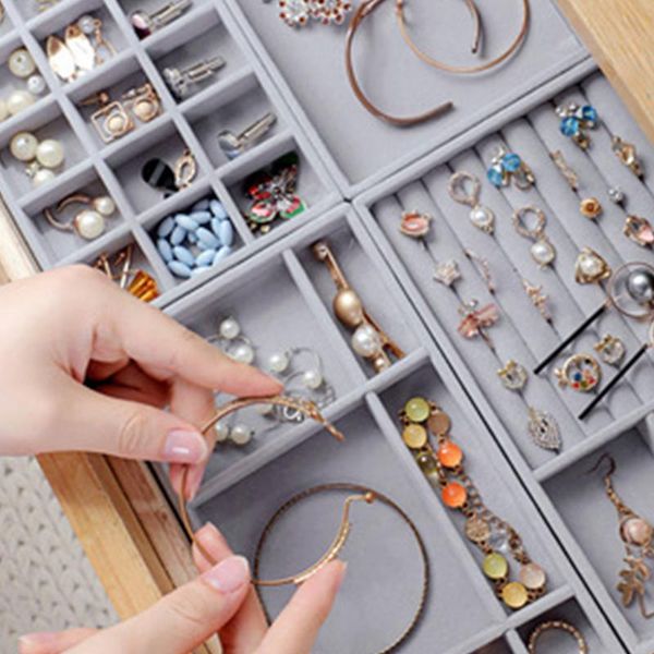 jewelry pouches, bags fashion portable velvet storage tray ring necklace display organizer box holder earring showcase drawer, Pink;blue
jewelry pouches, bags fashion portable velvet storage tray ring necklace display organizer box holder earring showcase drawer, Pink;blue