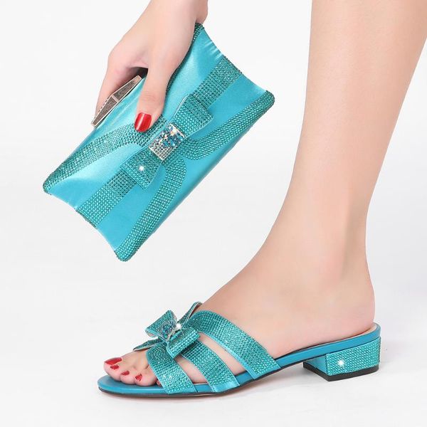 slippers 2021 italian design africa and nigeria high-heeled party crystal rhinestone wedding lady shoes hand-held straddle dinner bag, Black
slippers 2021 italian design africa and nigeria high-heeled party crystal rhinestone wedding lady shoes hand-held straddle dinner bag, Black