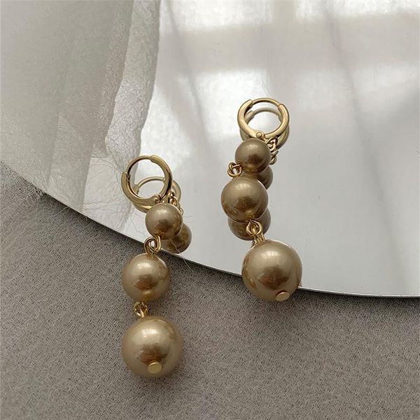 dangle & chandelier aomu vintage chic hyperbole champagne gradient pearl metal gold splicing long drop earrings for women girl jewelry winte, Silver
dangle & chandelier aomu vintage chic hyperbole champagne gradient pearl metal gold splicing long drop earrings for women girl jewelry winte, Silver