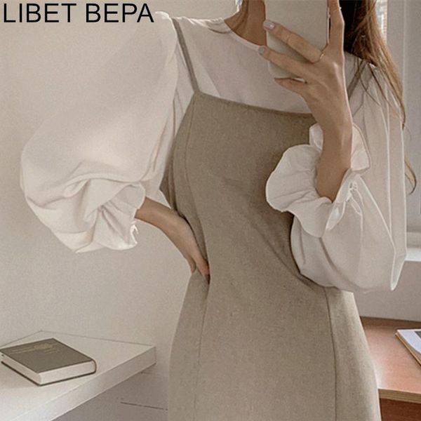 women's blouses & shirts 2021 autumn winter fashionable elegant single breasted pagoda sleeve office lady fold bl3269, White
women's blouses & shirts 2021 autumn winter fashionable elegant single breasted pagoda sleeve office lady fold bl3269, White