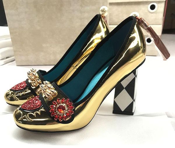 leather gold rivets embellished woman pumps chic high heel women shoes back tassel decor sapato feminino glitter crystal shoes, Black
leather gold rivets embellished woman pumps chic high heel women shoes back tassel decor sapato feminino glitter crystal shoes, Black