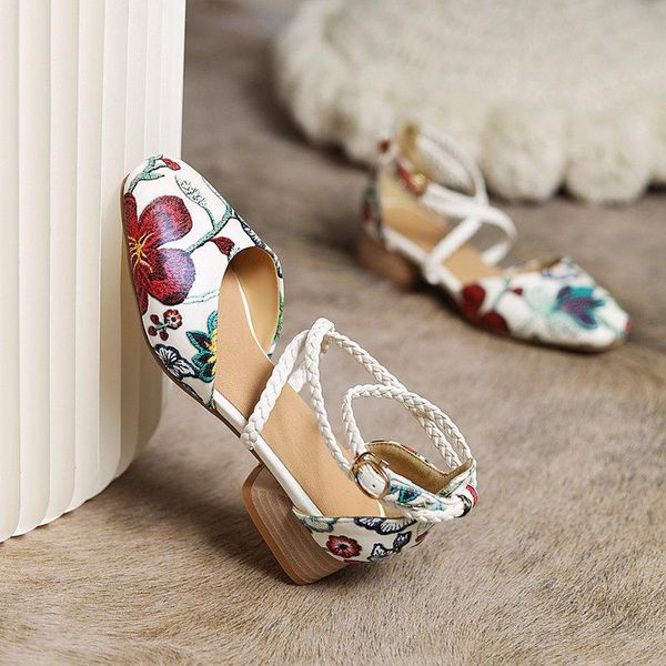 2021 large size 34-43 fashion women sandals thick heels square toe ladies shoes comfortable sandals buckle casual shoes, Black
2021 large size 34-43 fashion women sandals thick heels square toe ladies shoes comfortable sandals buckle casual shoes, Black