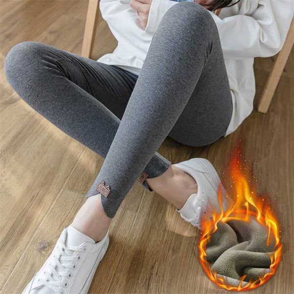 initialdream keep warm thick velvet winter leggings women solid color slim large size cotton pants female outwear 211215, Black
initialdream keep warm thick velvet winter leggings women solid color slim large size cotton pants female outwear 211215, Black