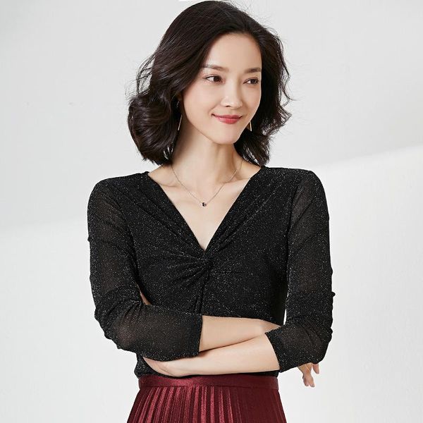 women's swimwear 2021 autumn and winter bright silk v-neck lace bottomed shirt women wear black mesh long sleeve t-shirt small, White;black
women's swimwear 2021 autumn and winter bright silk v-neck lace bottomed shirt women wear black mesh long sleeve t-shirt small, White;black