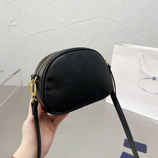 2021 shoulder bag handbag woman designer crossbody bags fashion handbags high quality
2021 shoulder bag handbag woman designer crossbody bags fashion handbags high quality
