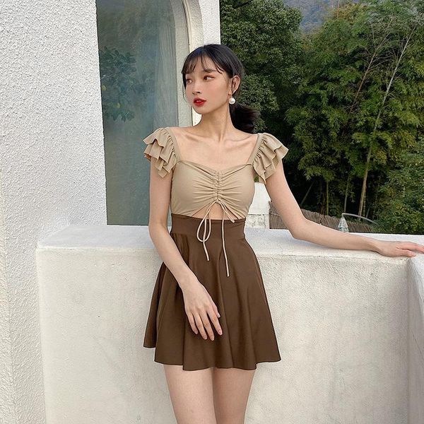 swimwear women one piece korean style swimming suit for female push up high waist girl swimsuit ruffle trendy vogue lycra
swimwear women one piece korean style swimming suit for female push up high waist girl swimsuit ruffle trendy vogue lycra