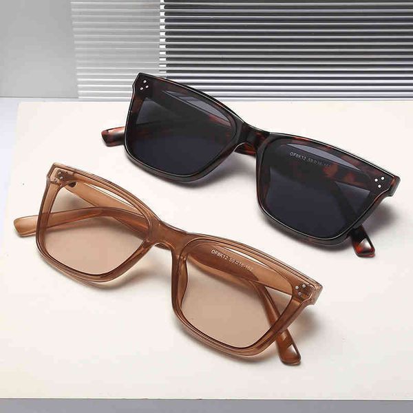 2021 new sunglass gm small frame cat's eye fashion street p sunglass men's and women's same polarizer 8k12, White;black
2021 new sunglass gm small frame cat's eye fashion street p sunglass men's and women's same polarizer 8k12, White;black