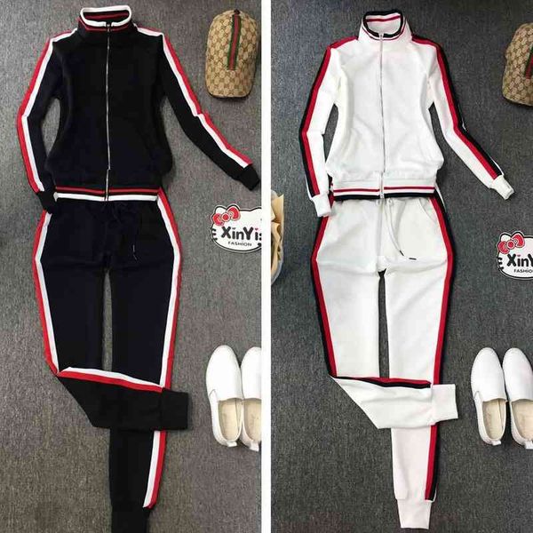 2022 factory wholesale new model autumn cotton casual sportswear women's cardigan coat team two-piece suit european fashion, Black
2022 factory wholesale new model autumn cotton casual sportswear women's cardigan coat team two-piece suit european fashion, Black