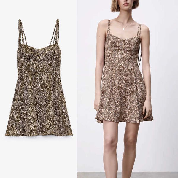 women vintage animal print za dress sleeveless straps backless summer dresses chic smocked elastic mini beach dress 210602, Black;gray
women vintage animal print za dress sleeveless straps backless summer dresses chic smocked elastic mini beach dress 210602, Black;gray