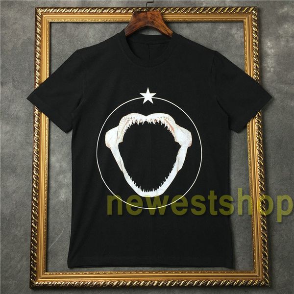 a 2021 summer clothing men rottweiler animal 3d shark print t shirt a t shirt cotton star print t shirt men womens cotton tee, White;black
a 2021 summer clothing men rottweiler animal 3d shark print t shirt a t shirt cotton star print t shirt men womens cotton tee, White;black