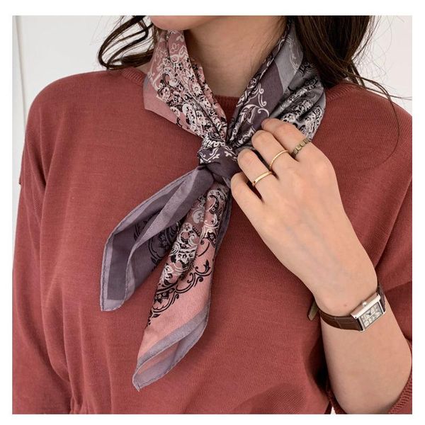 scarves 2021 autumn brand silk scarf square women foulard bandana shawls and wraps fashion print lady office small hair neck, Blue;gray
scarves 2021 autumn brand silk scarf square women foulard bandana shawls and wraps fashion print lady office small hair neck, Blue;gray