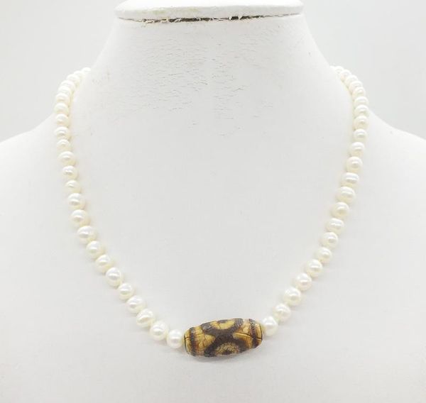 chokers 6-7mm natural pearl, dzi beads. amulet necklace, prince charming at first sight 17", Golden;silver
chokers 6-7mm natural pearl, dzi beads. amulet necklace, prince charming at first sight 17", Golden;silver