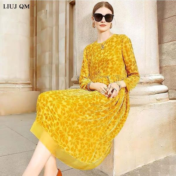 casual dresses 2021 summer women o-neck mesh dress long sleeve floral print pleated a-line vestidos plus size 4xl sundress, Black;gray
casual dresses 2021 summer women o-neck mesh dress long sleeve floral print pleated a-line vestidos plus size 4xl sundress, Black;gray