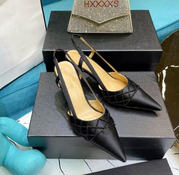 ladies dress shoes sandals leather square high heels spring and autumn pointed toe mesh decoration 35-40 yards, Black
ladies dress shoes sandals leather square high heels spring and autumn pointed toe mesh decoration 35-40 yards, Black