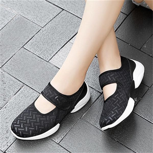 2021 new sneaker plus size women's breathable mesh mother walking lightweight sports casual vulcanized shoes snmu, Black
2021 new sneaker plus size women's breathable mesh mother walking lightweight sports casual vulcanized shoes snmu, Black