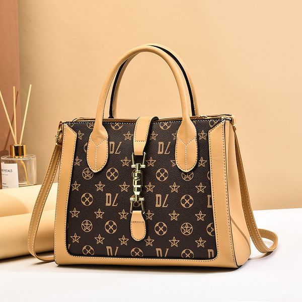 wholesale factory ladies shoulder bags elegant old color printing retro handbag joker classic letters fashion bucket bag trend gold buckle s
wholesale factory ladies shoulder bags elegant old color printing retro handbag joker classic letters fashion bucket bag trend gold buckle s