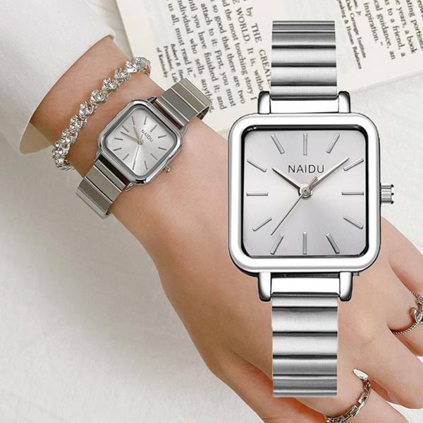 wristwatches fashion women watches square dial vintage silver stainless steel ladies casual female quartz watch 2021, Slivery;brown
wristwatches fashion women watches square dial vintage silver stainless steel ladies casual female quartz watch 2021, Slivery;brown