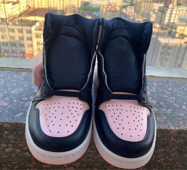 new basketball shoes pk man sneakers 1s high qinmin123 atmosphere dd9335-641 have large size 12-13 with double box
new basketball shoes pk man sneakers 1s high qinmin123 atmosphere dd9335-641 have large size 12-13 with double box