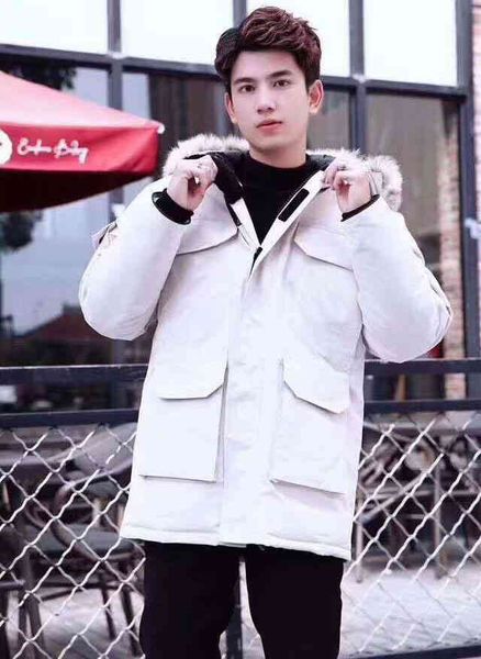 men's winter casacos coat fashion thick down parkas with real wolf fur hood teau outerwear warm et coats, Black
men's winter casacos coat fashion thick down parkas with real wolf fur hood teau outerwear warm et coats, Black