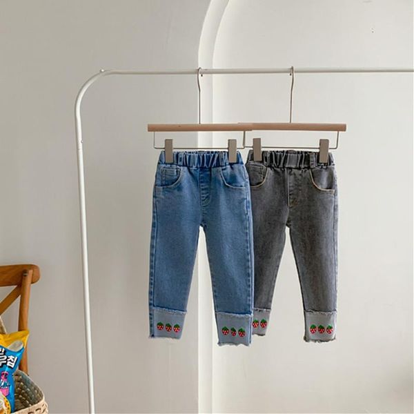 korean style cute girls patch strawberry embroidery jeans spring autumn 2021 children casual all-match denim pants 1-7y, Blue
korean style cute girls patch strawberry embroidery jeans spring autumn 2021 children casual all-match denim pants 1-7y, Blue