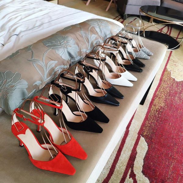 dress shoes plus size 34-41women's pointed toe thin heels genuine leather women's sandals solid decoration design, Black
dress shoes plus size 34-41women's pointed toe thin heels genuine leather women's sandals solid decoration design, Black